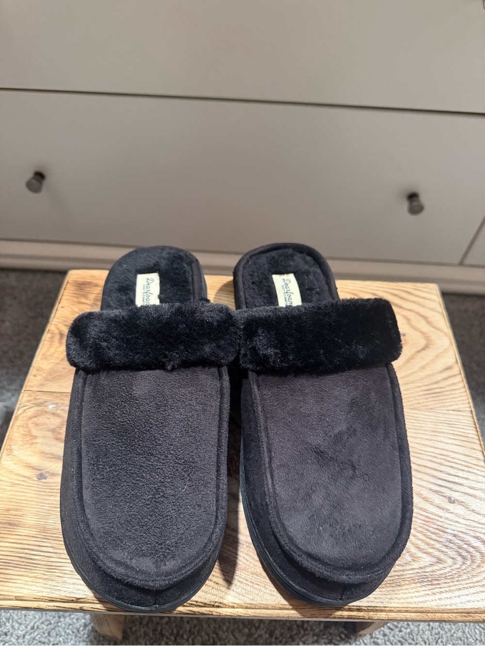 dearfoams Black Plush Clog Slippers